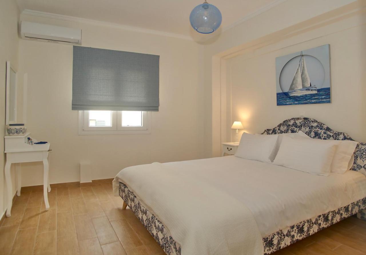 The Bluehouse - Spacious Top Floor Flat With Parking, By Mon Repos Beach Corfu  Exterior photo