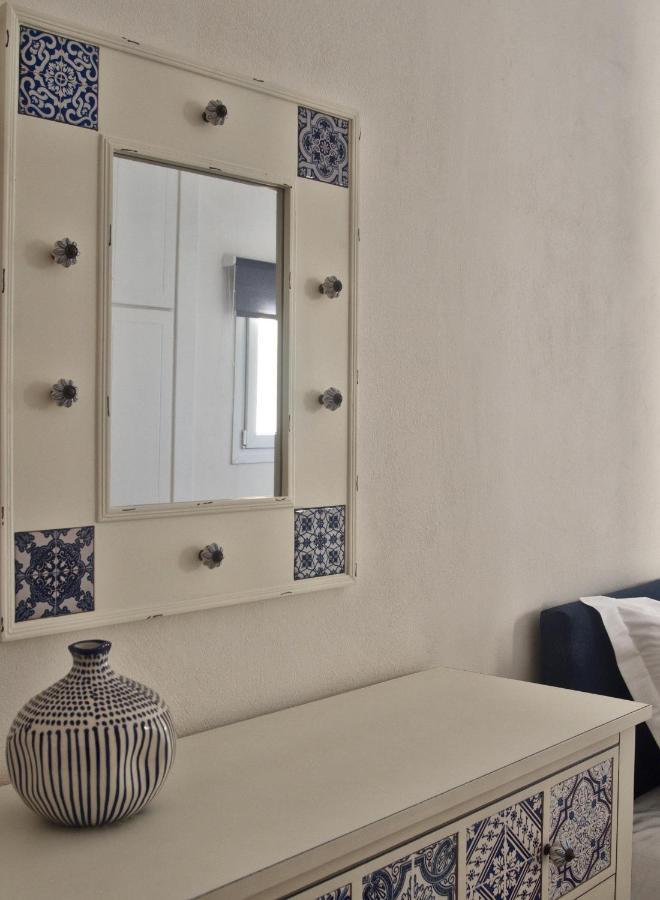 The Bluehouse - Spacious Top Floor Flat With Parking, By Mon Repos Beach Corfu  Exterior photo